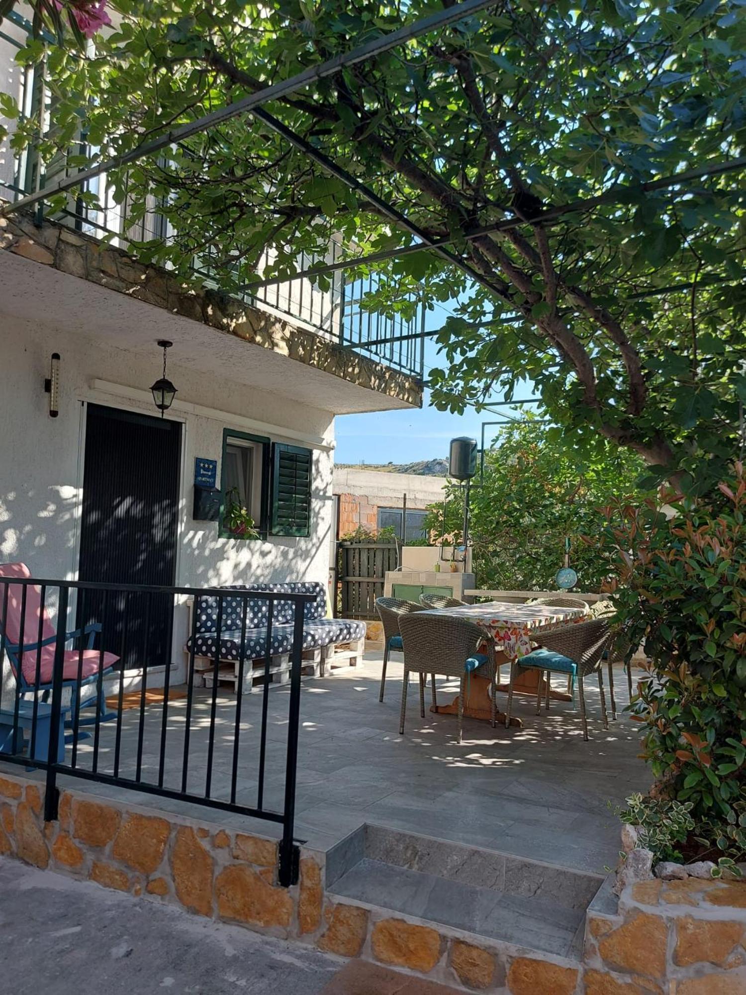Apartman Alka Žaborić Exterior foto